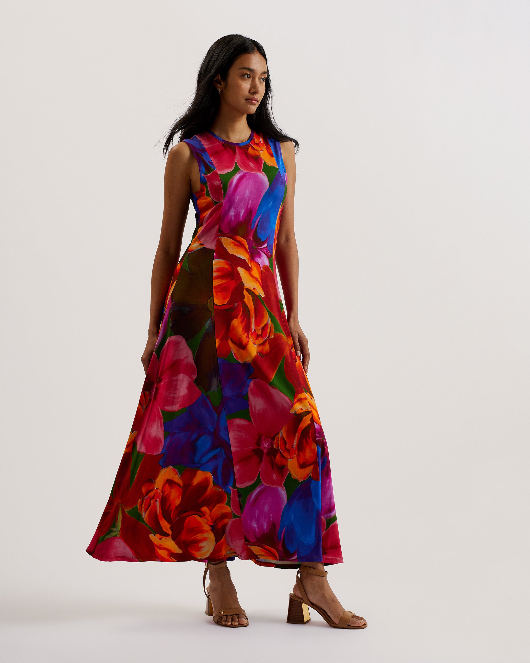 DRESSES – Page – Ted Baker Serbia